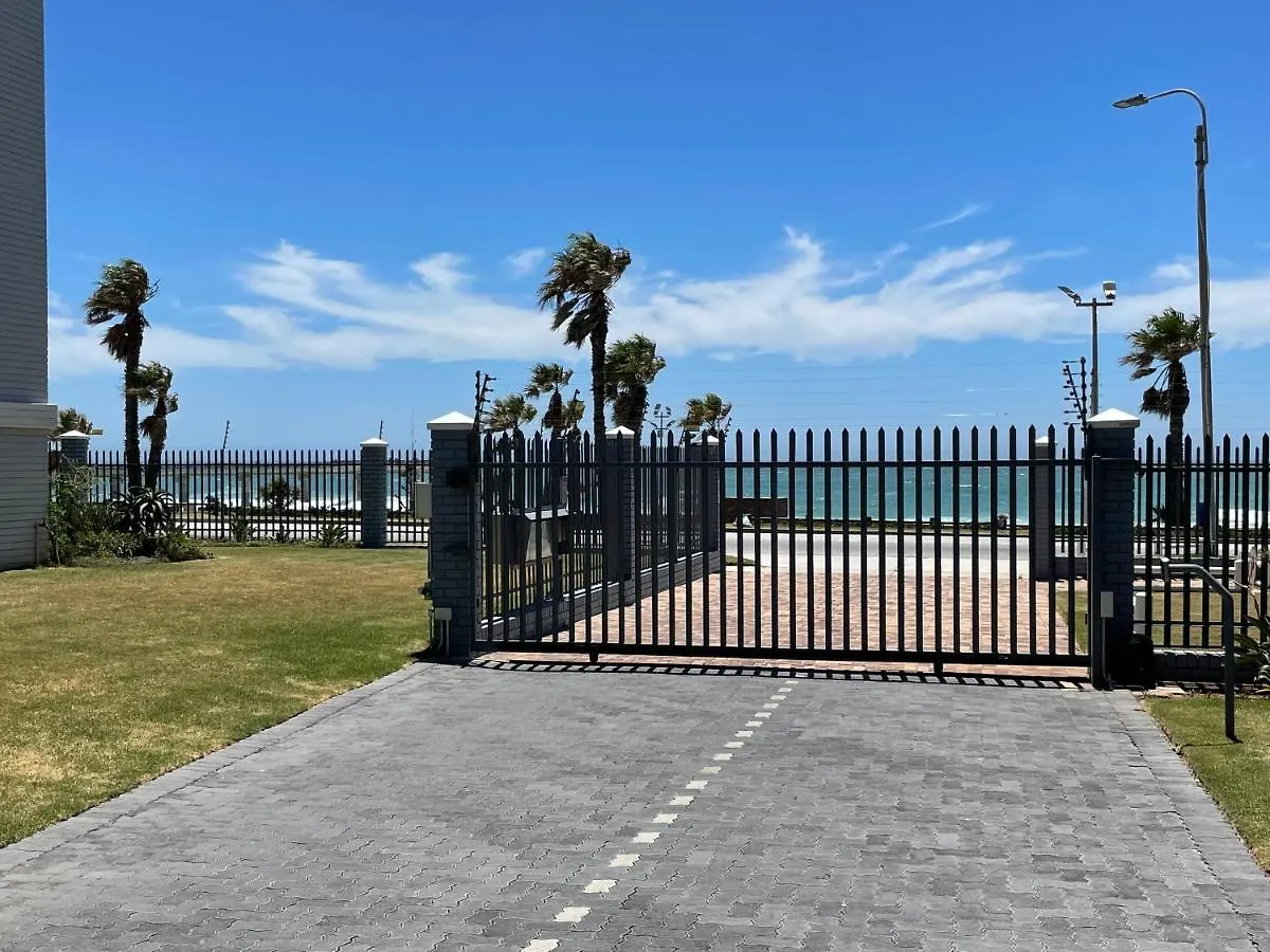 Bandle At The Boardwalk Apartment Port Elizabeth 0*,  South Africa